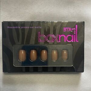 BTArt Boxnail Reusable Press-On Nails - Brown